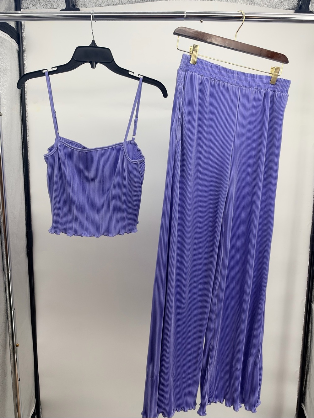 Women's Lavender Pleated Wide-Leg Pants — Elastic Waist